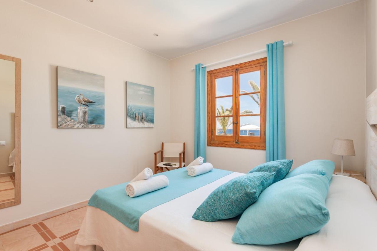 Villa Lali Arenal d'en Castell Esterno foto