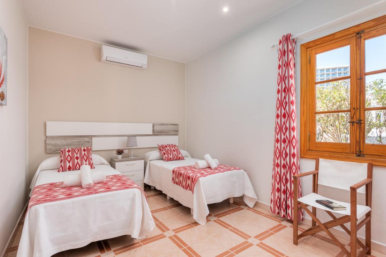 Villa Lali Arenal d'en Castell Esterno foto